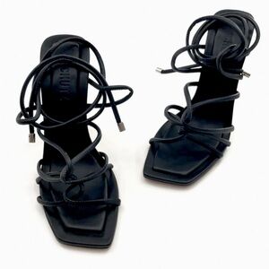 Schutz Size 8 Toller Leather Tie Strap Sandals Square Toe Heel in Black